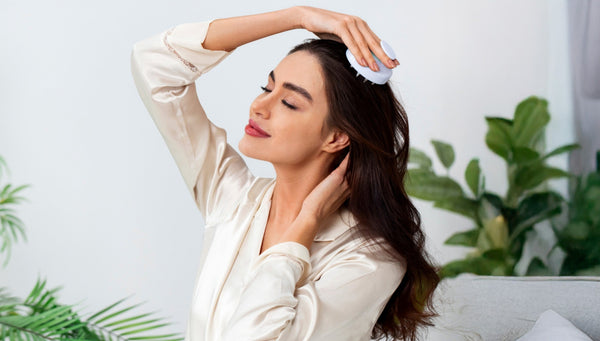The Dos and Don'ts of Scalp Scrubbing: Tips for a Safe and Effective Experience